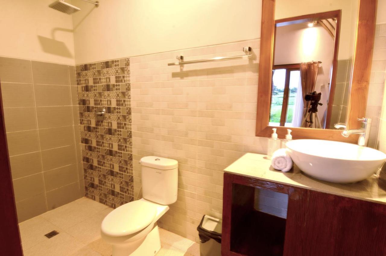 Uma Manyar Sunset Lodge *